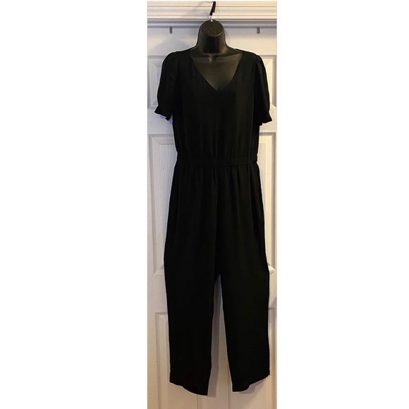 Talbots Pants - NWT Talbots Black Jumpsuit Short Sleeve Sz 8